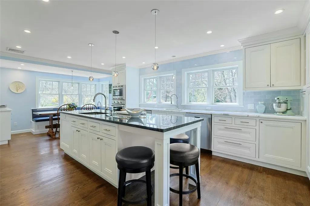 33 North Way Chappaqua NY 10514