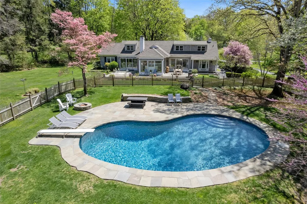 33 North Way Chappaqua NY 10514