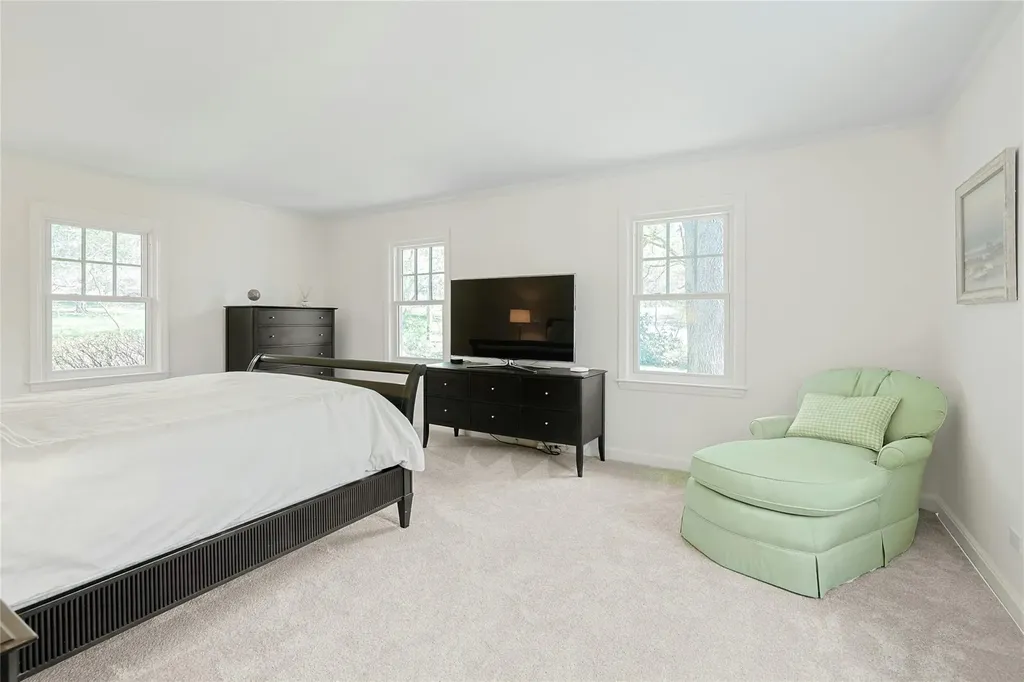 33 North Way Chappaqua NY 10514