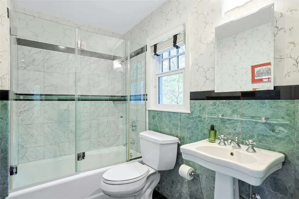 33 North Way Chappaqua NY 10514