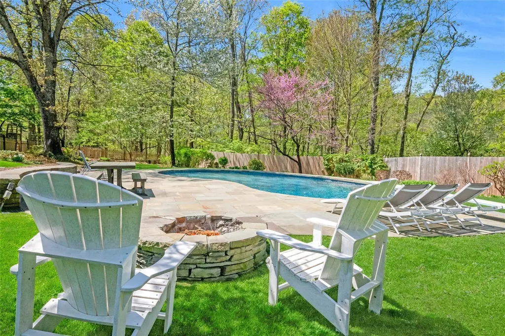 33 North Way Chappaqua NY 10514