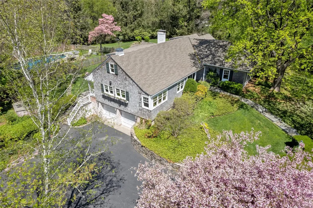33 North Way Chappaqua NY 10514