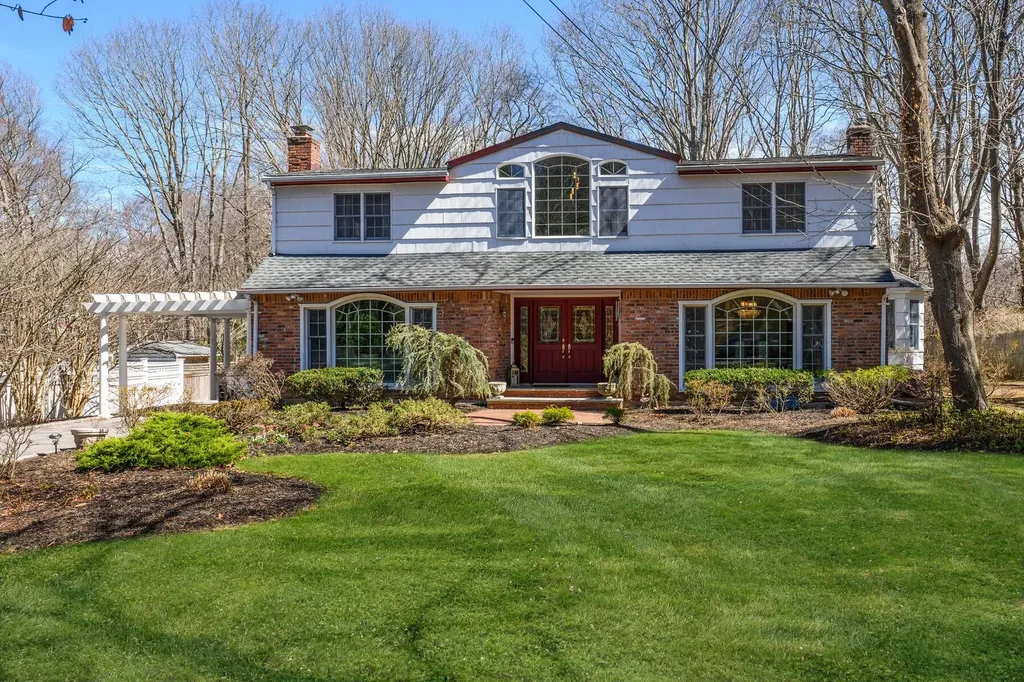 12 Acre View Drive Northport NY 11768