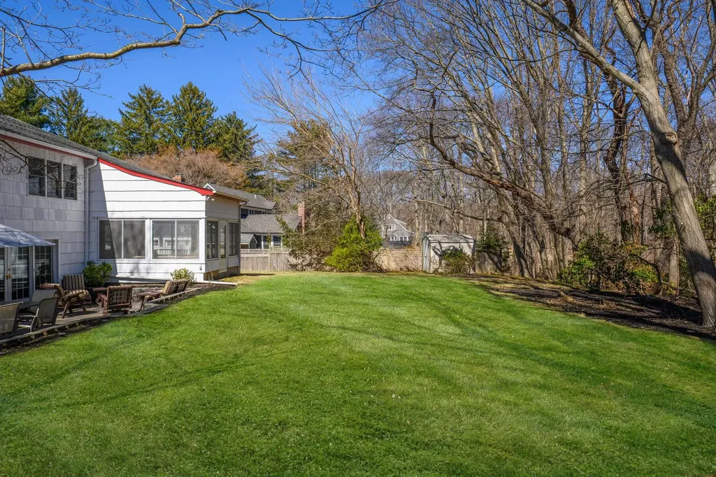 12 Acre View Drive Northport NY 11768