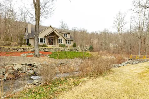 3 Laura Court Poughquag NY 12570