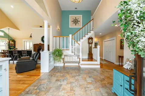 3 Laura Court Poughquag NY 12570