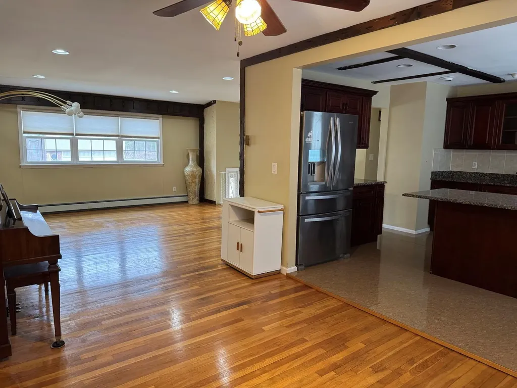 66 Beaumont Drive Plainview NY 11803