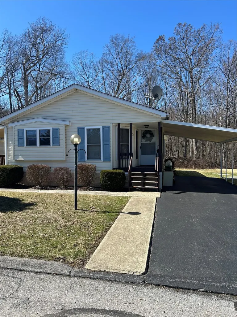 70 Sixth Drive Hyde Park NY 12538