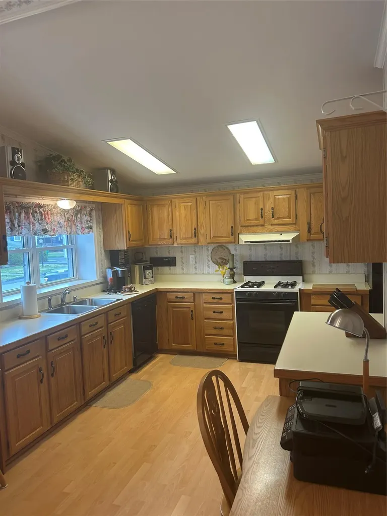 70 Sixth Drive Hyde Park NY 12538