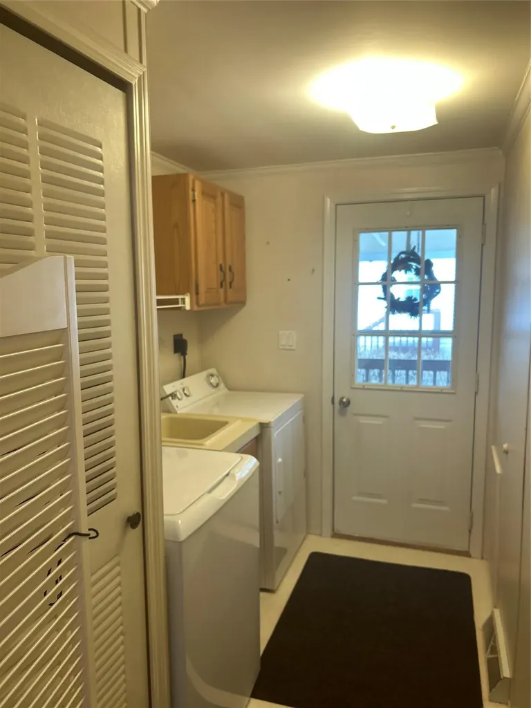 70 Sixth Drive Hyde Park NY 12538