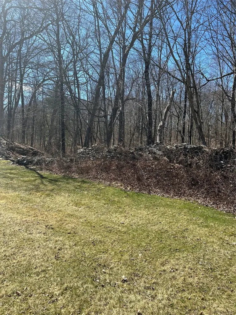 70 Sixth Drive Hyde Park NY 12538
