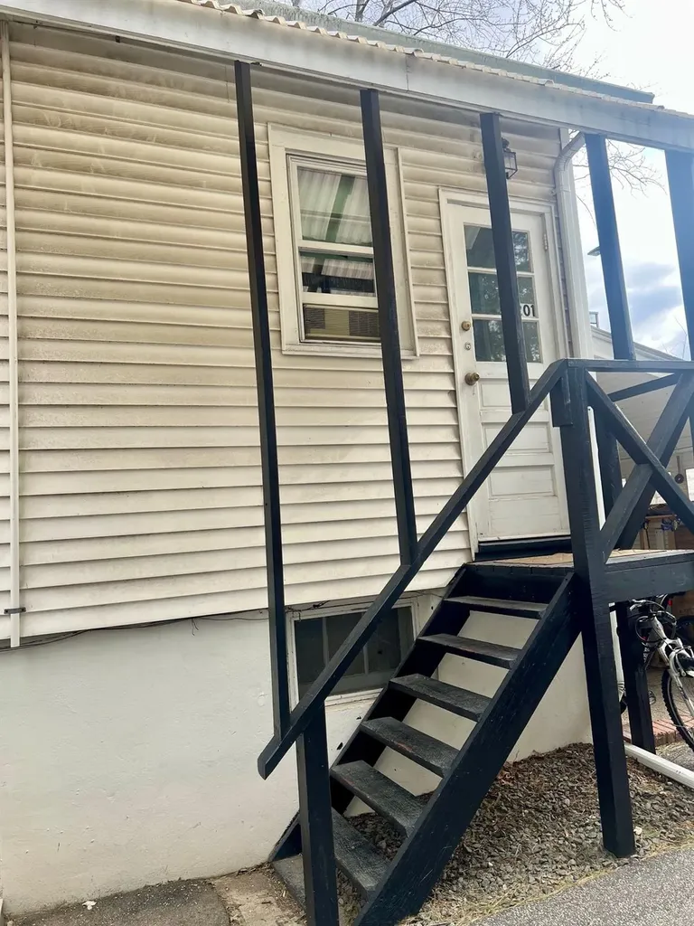 251 Old Nyack Turnpike Spring Valley NY 10977