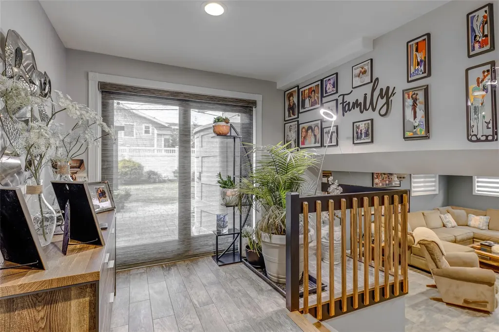 19 Friendly Lane Jericho NY 11753