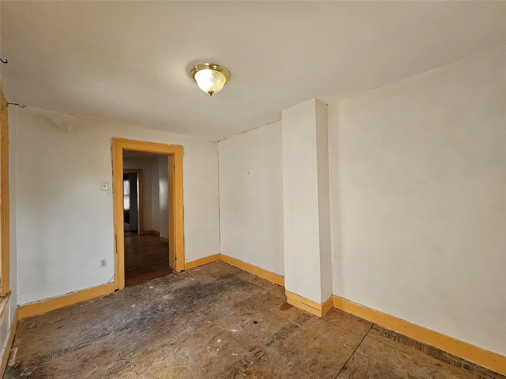 1076 Lafayette Avenue Brooklyn NY 11221
