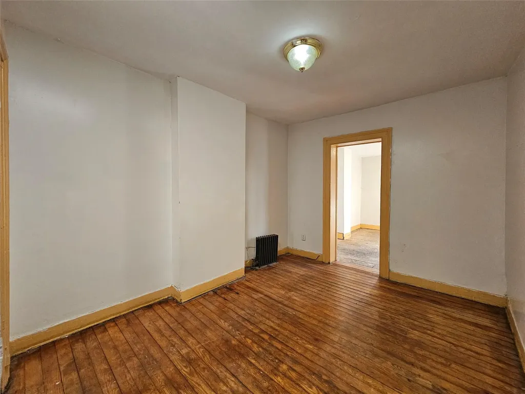1076 Lafayette Avenue Brooklyn NY 11221