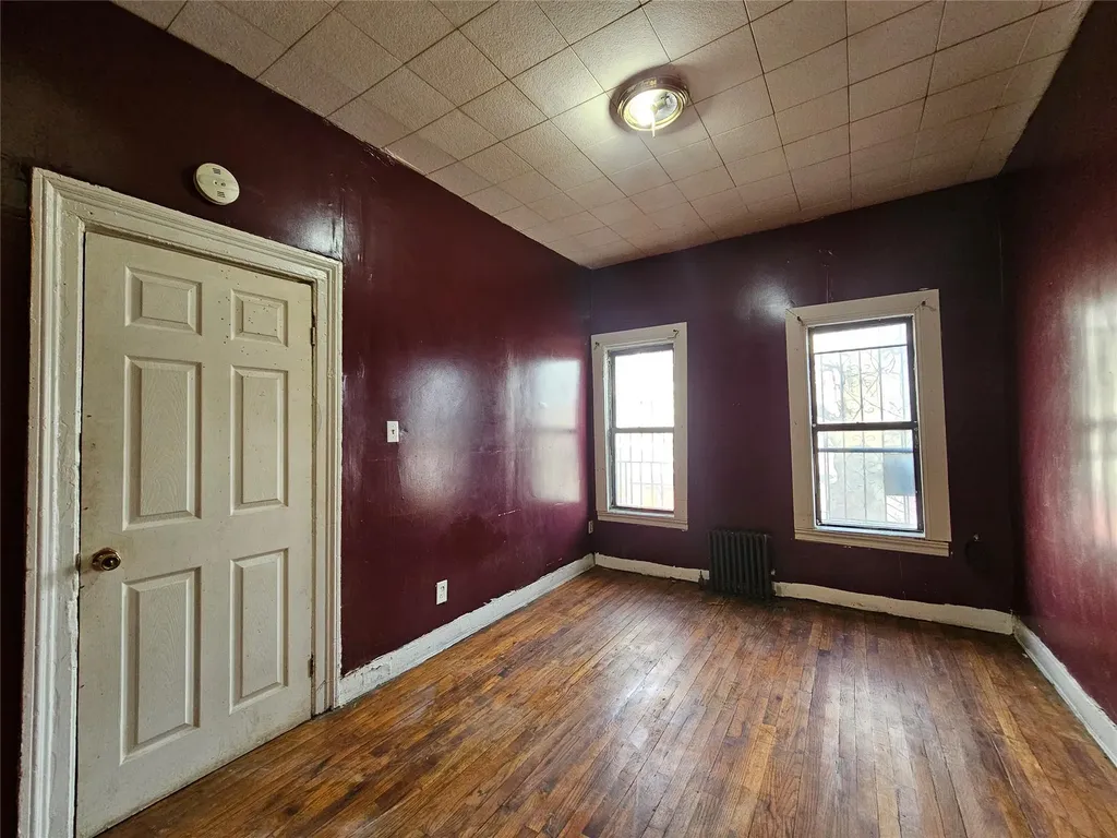 1076 Lafayette Avenue Brooklyn NY 11221