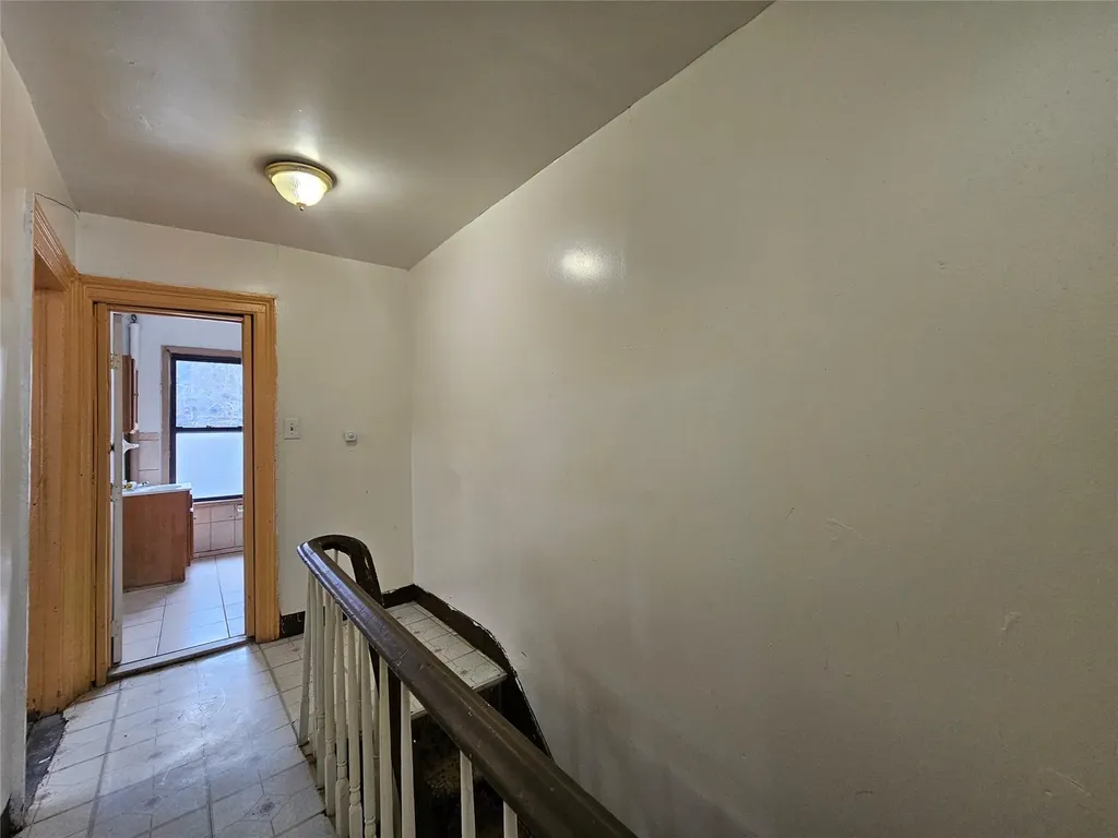 1076 Lafayette Avenue Brooklyn NY 11221