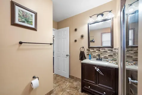 9 Westwood Avenue Deer Park NY 11729