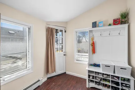 9 Westwood Avenue Deer Park NY 11729