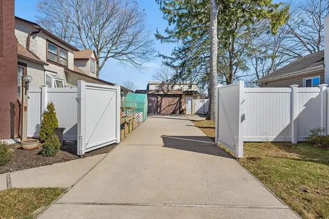 9 Westwood Avenue Deer Park NY 11729