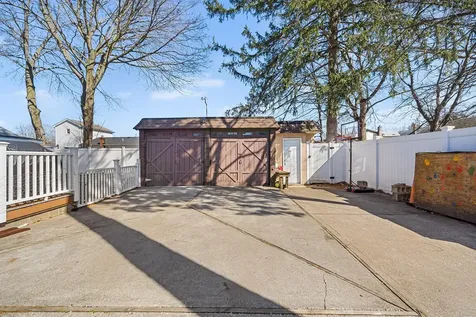9 Westwood Avenue Deer Park NY 11729