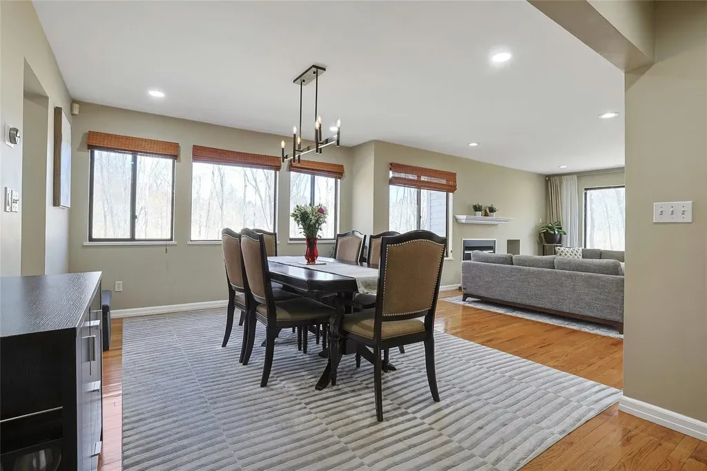 6 Deer Run Chappaqua NY 10514