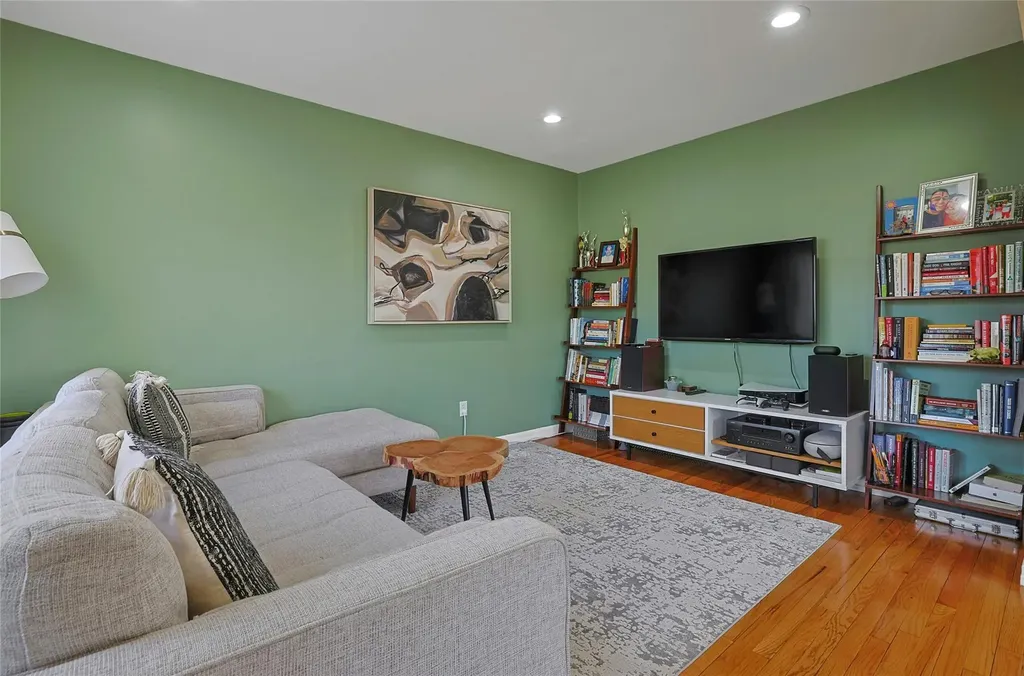 6 Deer Run Chappaqua NY 10514