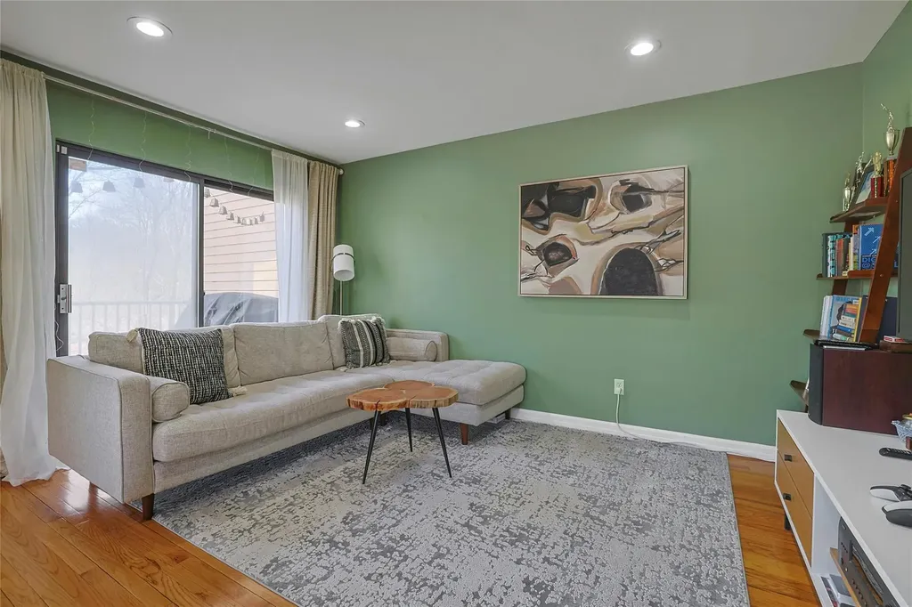 6 Deer Run Chappaqua NY 10514