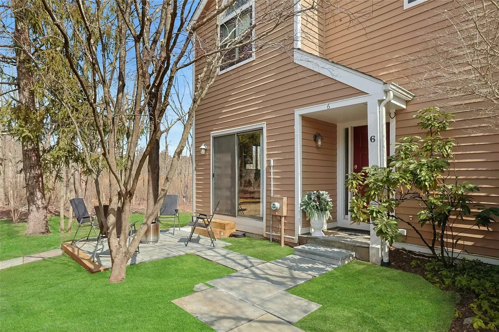 6 Deer Run Chappaqua NY 10514