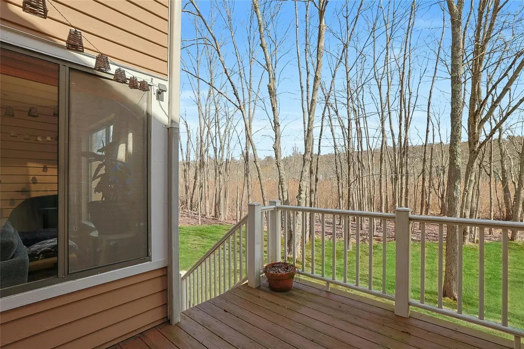 6 Deer Run Chappaqua NY 10514