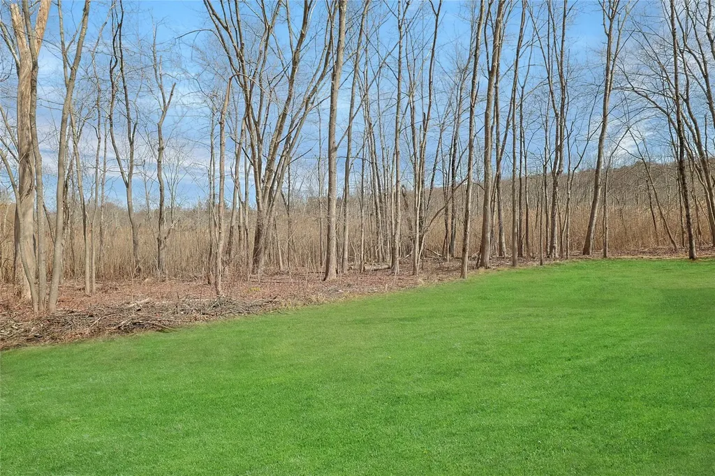 6 Deer Run Chappaqua NY 10514