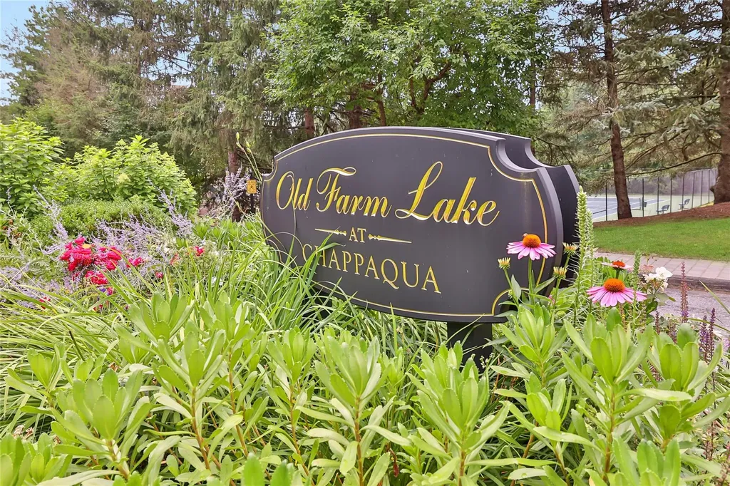 6 Deer Run Chappaqua NY 10514