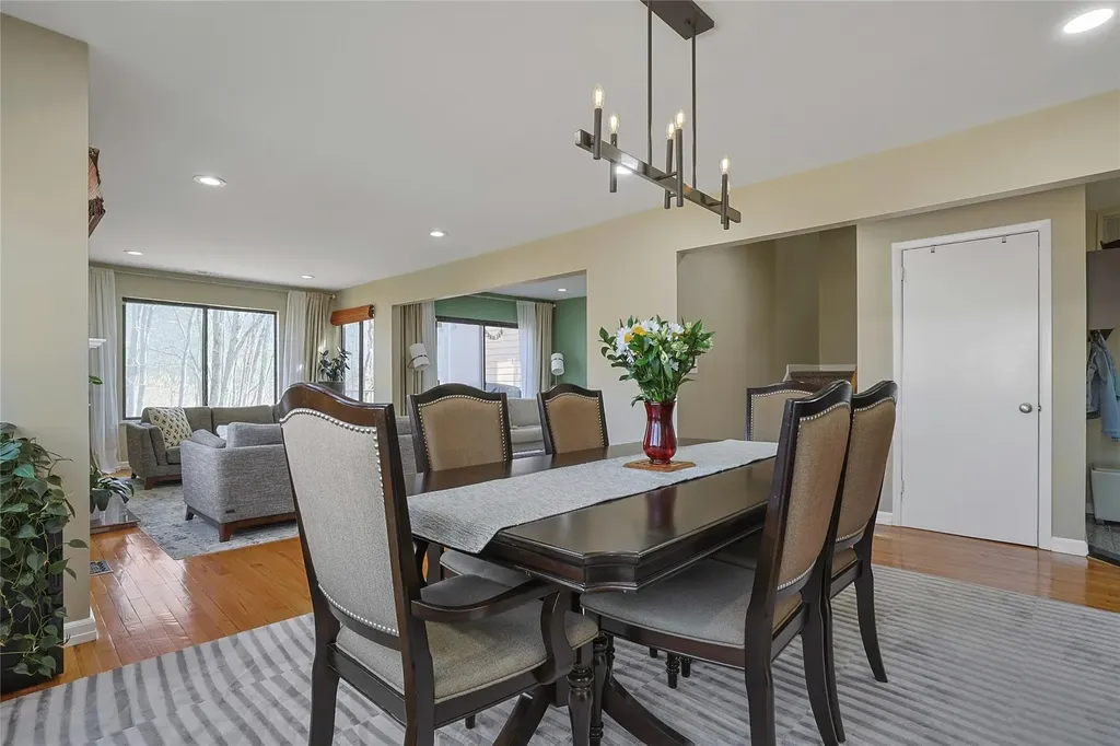 6 Deer Run Chappaqua NY 10514