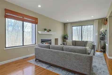 6 Deer Run Chappaqua NY 10514