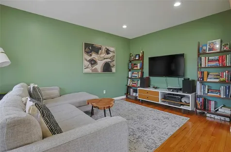 6 Deer Run Chappaqua NY 10514