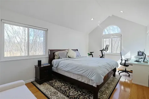 6 Deer Run Chappaqua NY 10514
