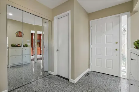 6 Deer Run Chappaqua NY 10514