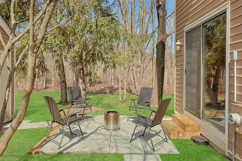 6 Deer Run Chappaqua NY 10514