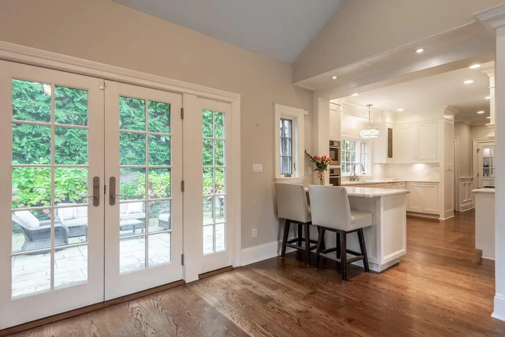 134 Circle Drive Manhasset NY 11030