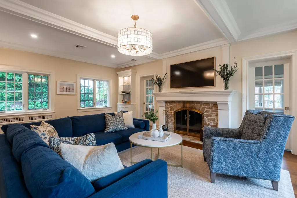 134 Circle Drive Manhasset NY 11030