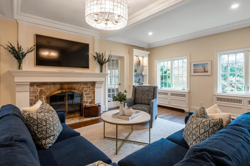 134 Circle Drive Manhasset NY 11030