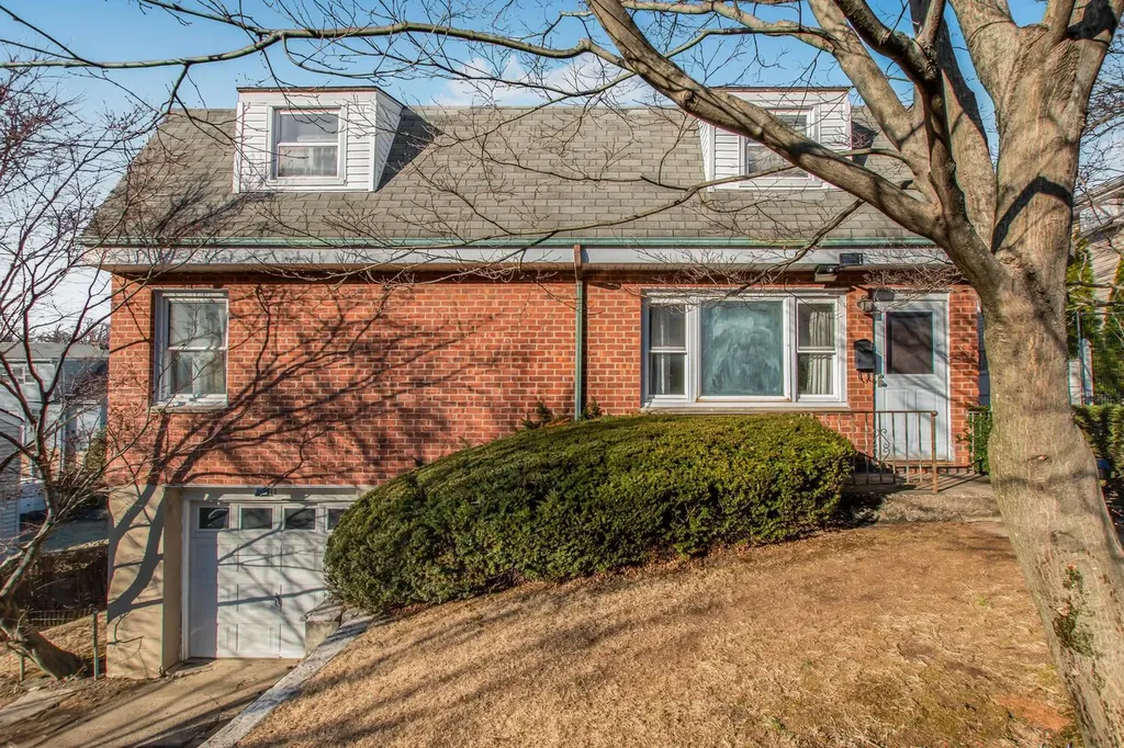11 Abbott Street Yonkers NY 10703