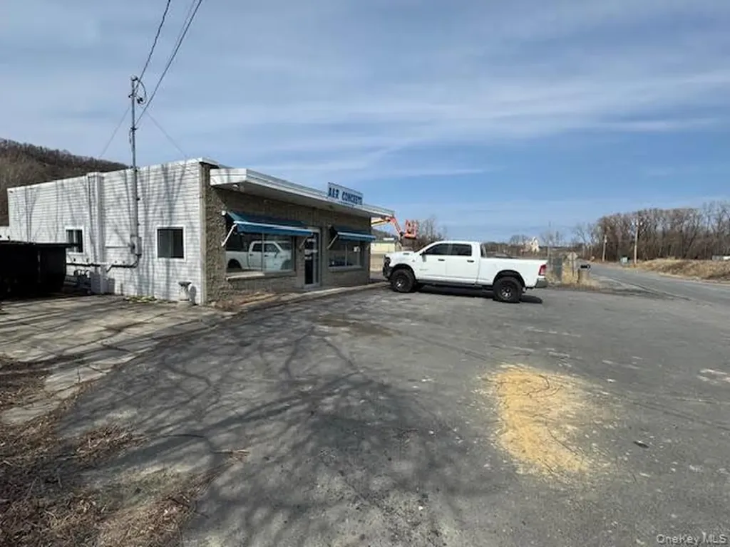 7 Ruscitti Road New Windsor NY 12553