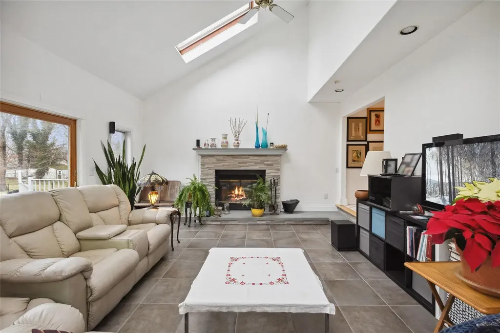 12 Friendly Road Smithtown NY 11787