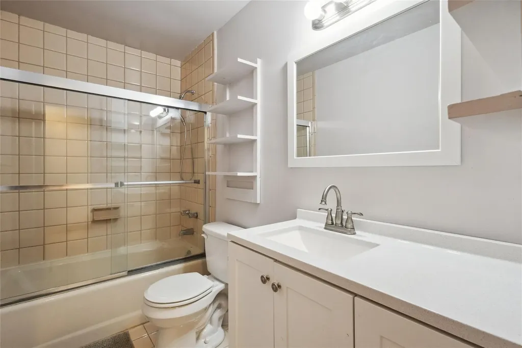 12 Friendly Road Smithtown NY 11787