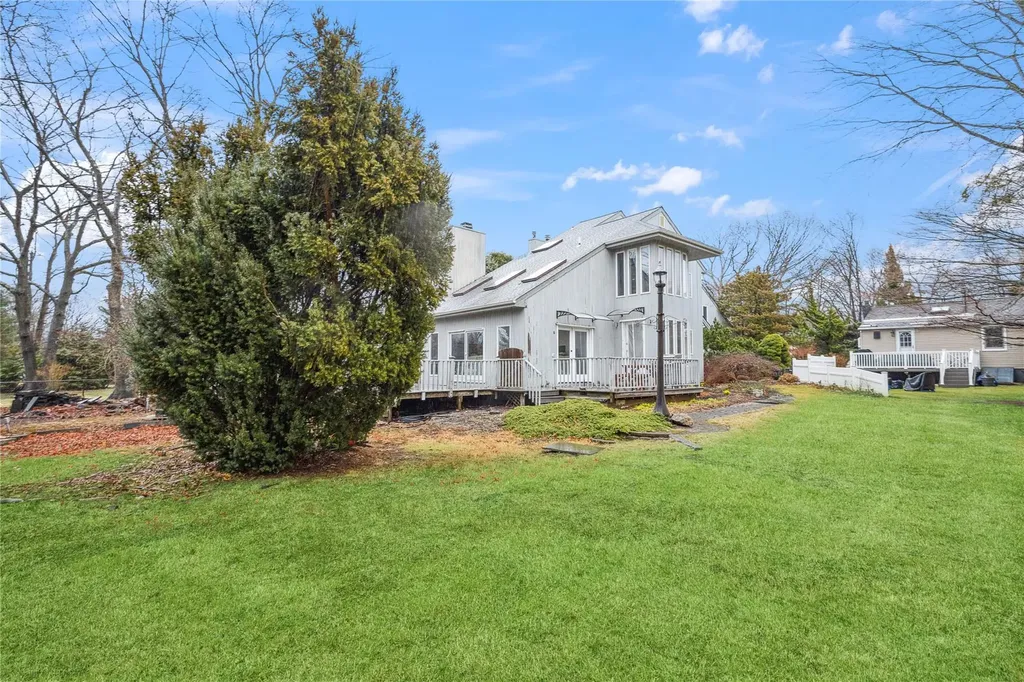 12 Friendly Road Smithtown NY 11787