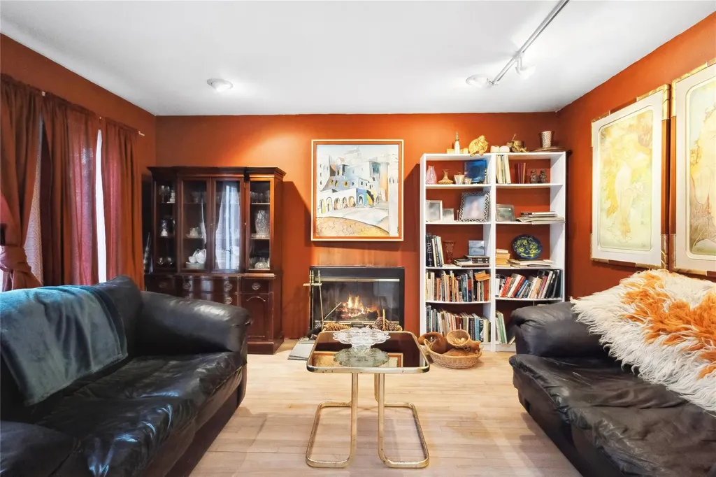 12 Friendly Road Smithtown NY 11787