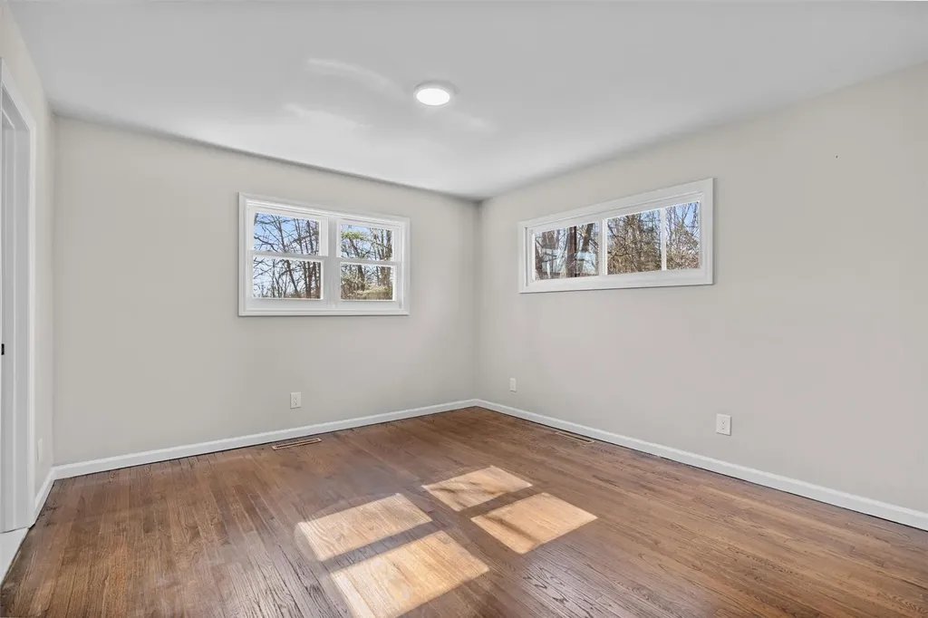 545 County Route 12 New Hampton NY 10958
