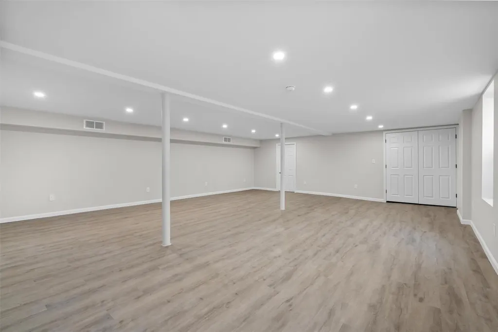 545 County Route 12 New Hampton NY 10958