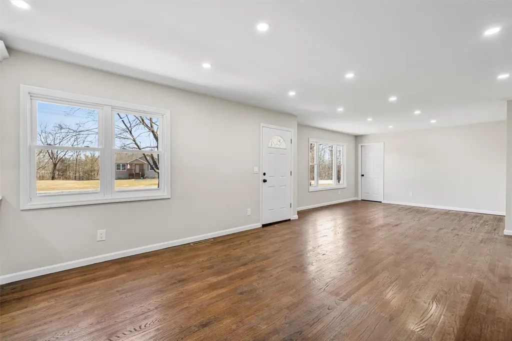 545 County Route 12 New Hampton NY 10958